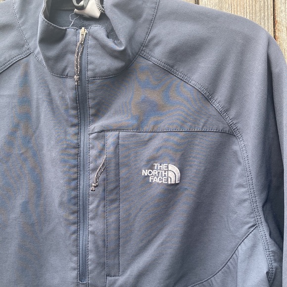 The North Face Windshirt - Picture 2 of 6